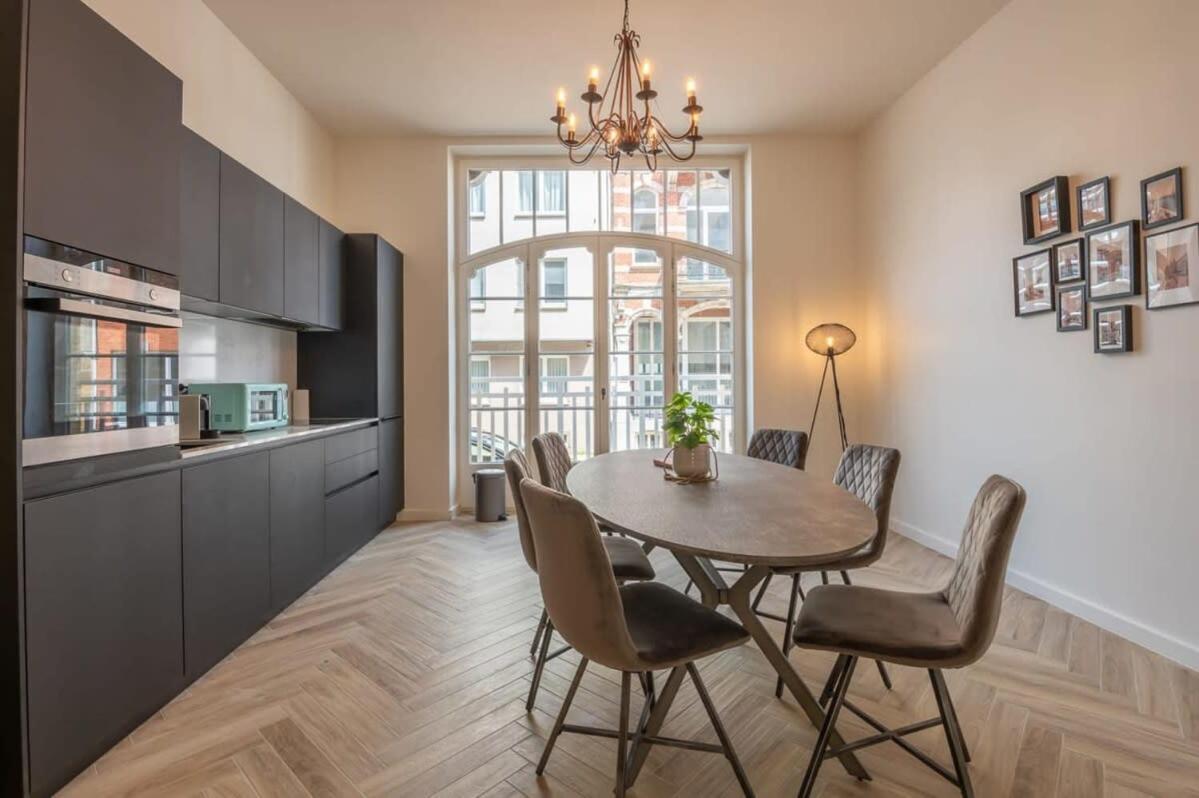 אוסטנדה Beautiful Renovated Apartment In An Authentic Building מראה חיצוני תמונה